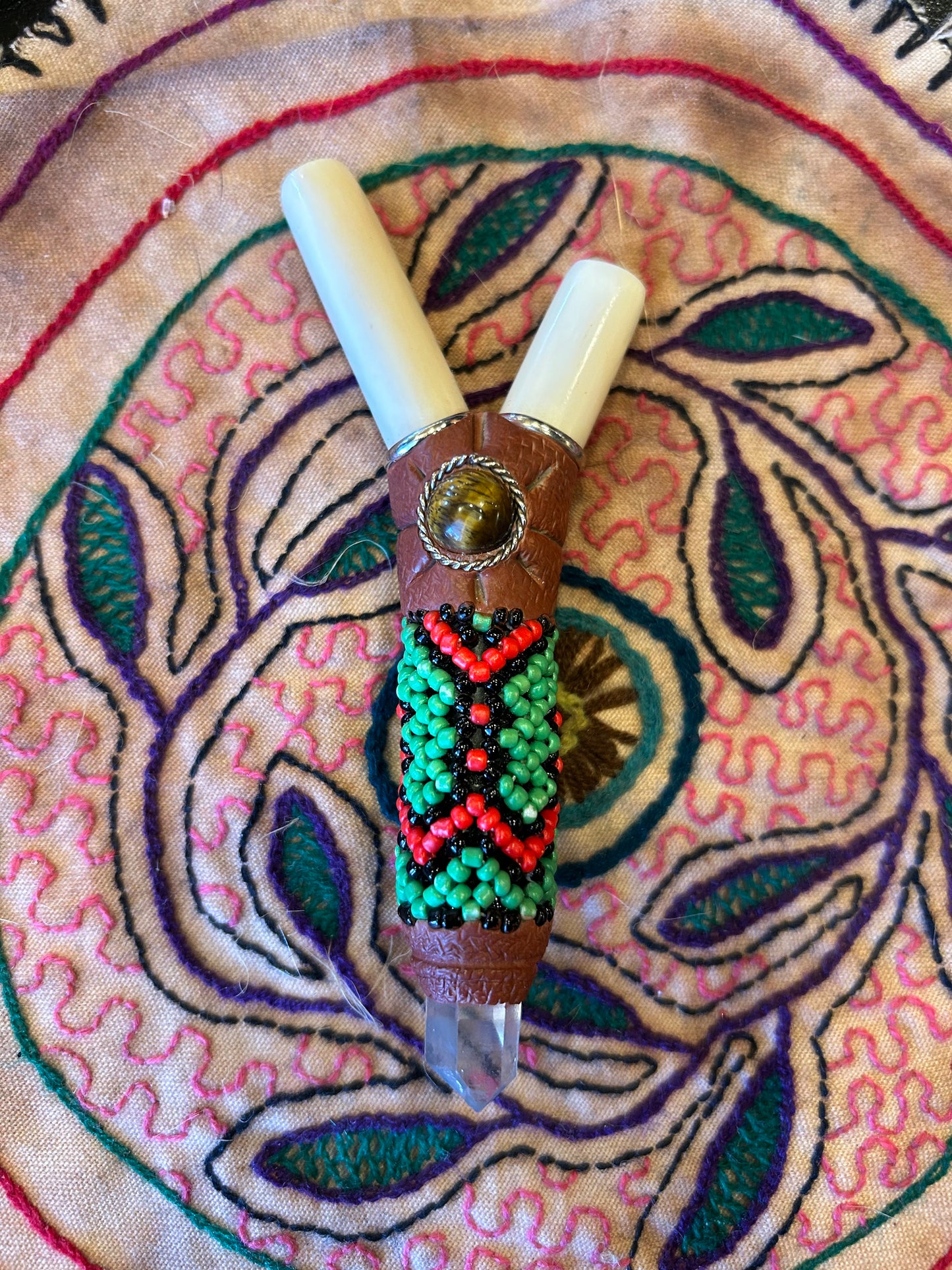Bone & Bead Kuripe - Green & Red with Clear Quartz