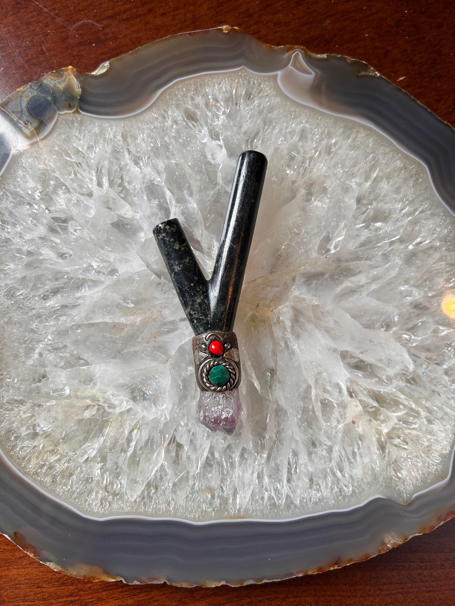 Stone & Crystal Kuripe